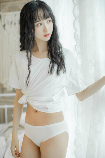 国产主播苗条秘书上班时间去厕所